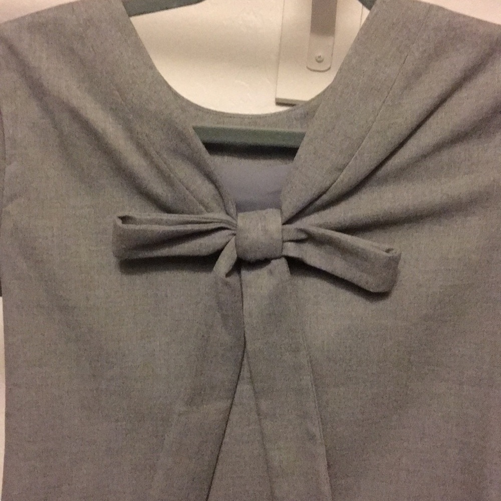 Gray Bow Back Shell - Picture 3 of 3